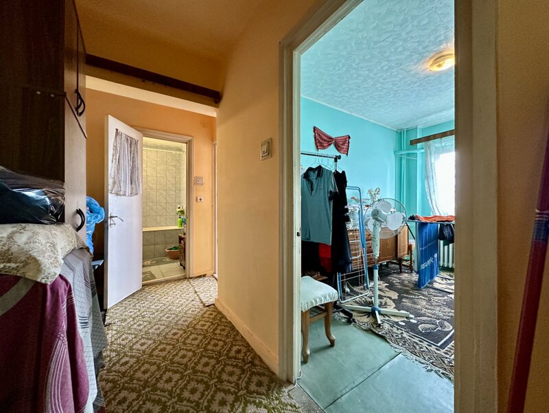 Gorjului, apartament 3 camere, 64,2 mp, bloc 1978, acte complete.